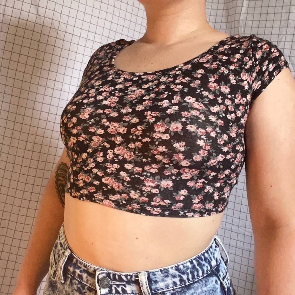 Charlotte russe crop top